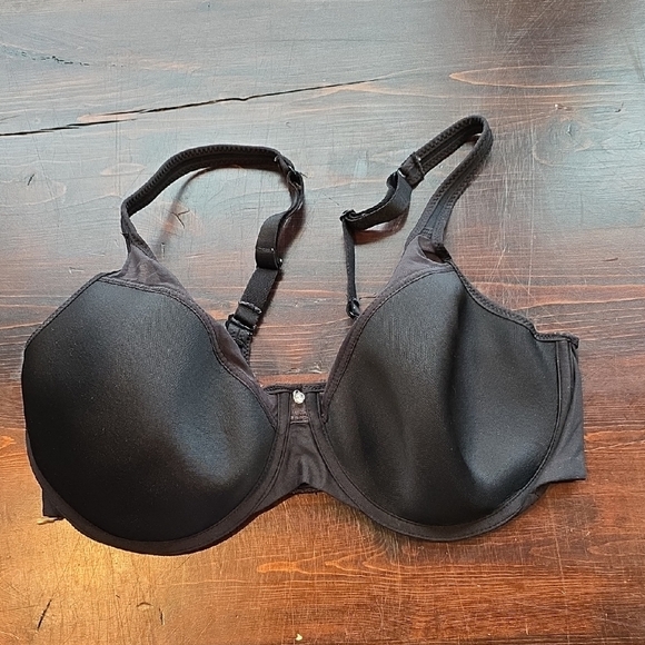Bali Black Full-Coverage Bra with Molded Cups - Picture 1 of 2